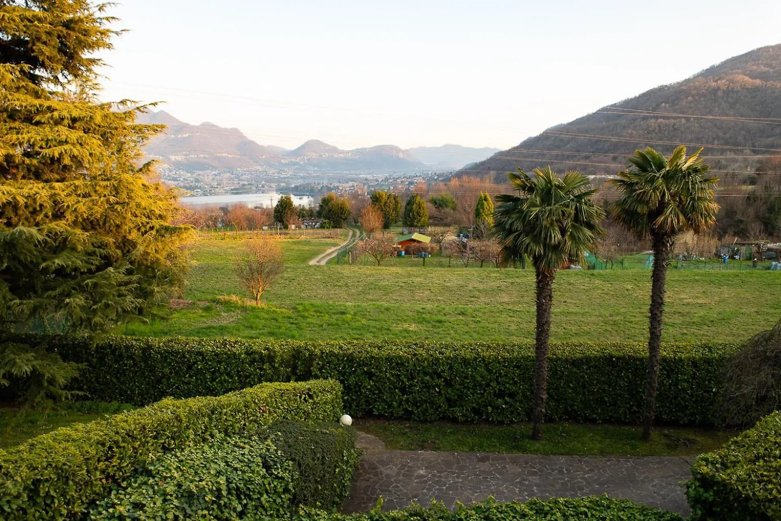 Exclusive Villa With Lake View-Private Spa Galbiate
