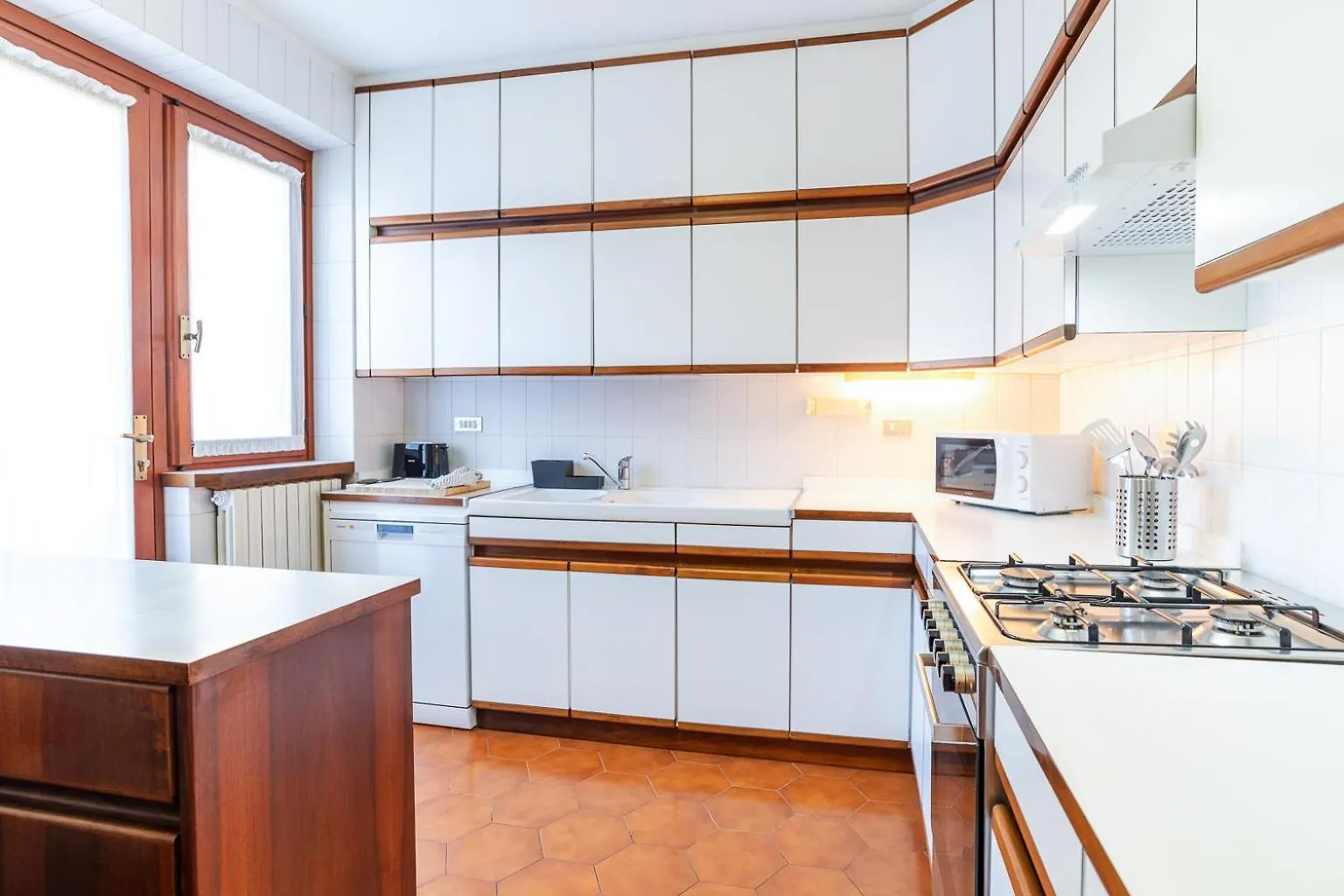 Exclusive Villa With Lake View-Private Spa Galbiate 0*,  Италия